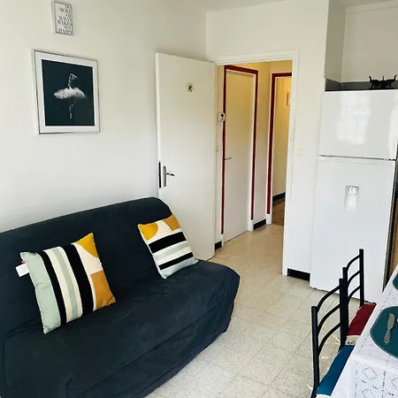Appartement T3 Spacieux Rdc Avec 2 Chambres, 3 Lits Doubles, Jardin Et Parking Gratuit