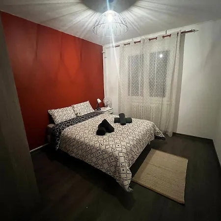 T3 Spacieux Rdc Avec 2 Chambres, 3 Lits Doubles, Jardin Et Parking Gratuit Appartement *